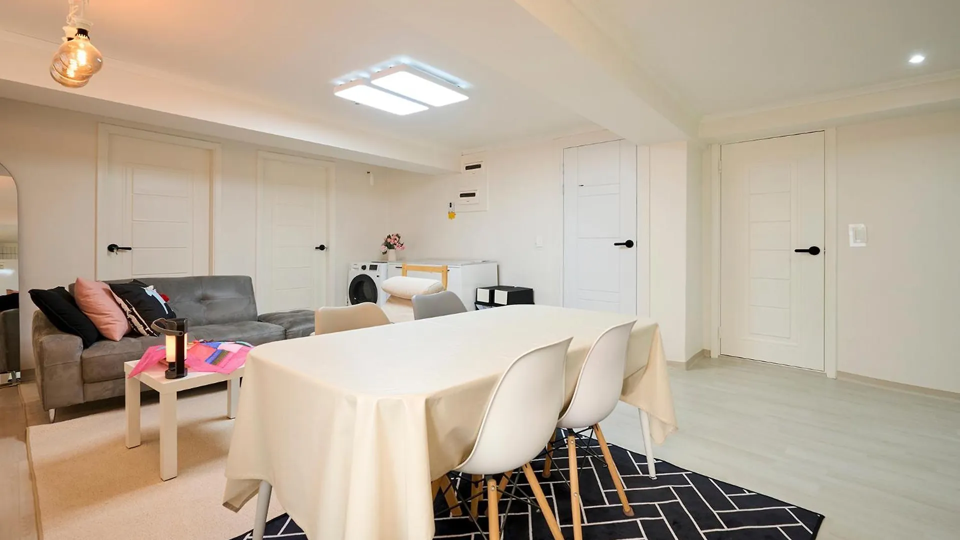 Best, Private, 3 Rooms, Hongdae, 6 Persons Seoul